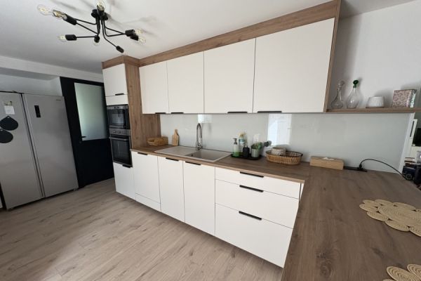 Cuisine Chaleureuse Coloris Cosy, une cuisine réalisée par SoCoo'c Chalon sur Saône