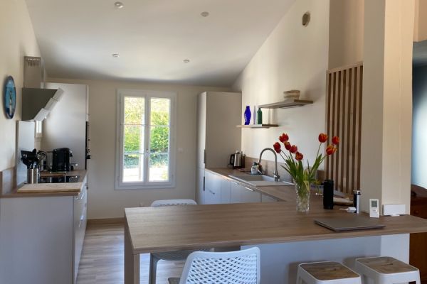 La jolie cuisine de Mr & Mme L., une cuisine réalisée par SoCoo'c Les Sables