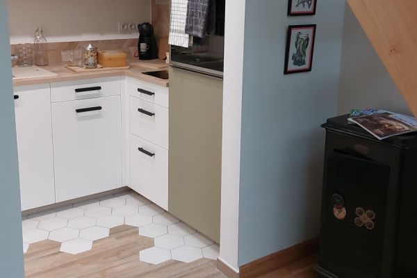 Petit espace optimisé, une cuisine réalisée par SoCoo'c Bergerac