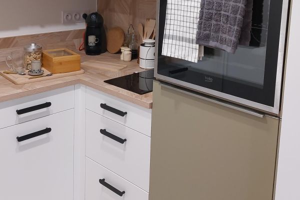 Petit espace optimisé, une cuisine réalisée par SoCoo'c Bergerac