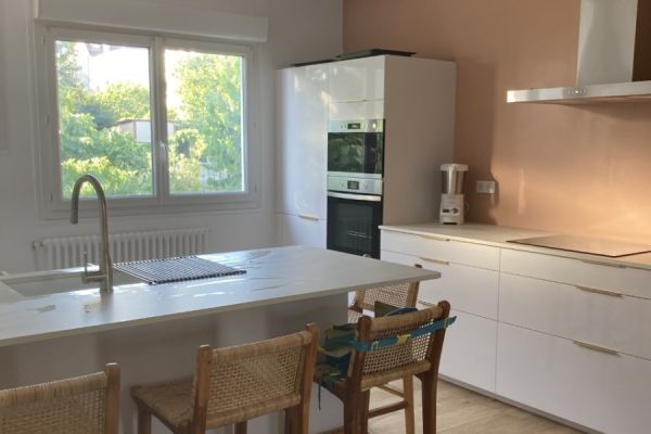 Cuisine blanche, une cuisine réalisée par SoCoo'c Limoges Sud