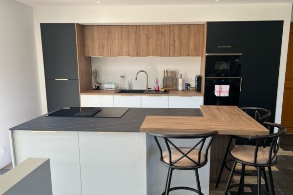 Cuisine chic et moderne , une cuisine réalisée par SoCoo'c Vitré