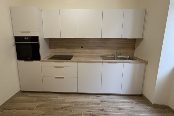 Cuisine blanche et bois, une cuisine réalisée par SoCoo'c Ajaccio