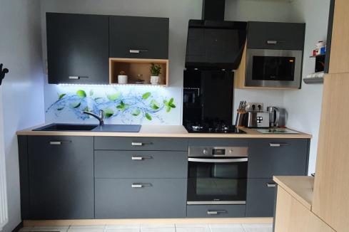 la tendance actuelle: la cuisine noire et bois, une cuisine réalisée par SoCoo'c Angoulême Soyaux