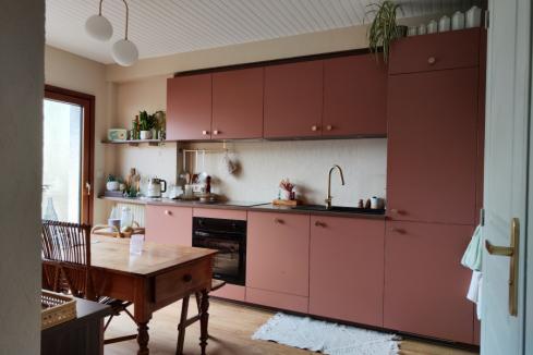 Cuisine terra rosa et bois vintage , une cuisine réalisée par SoCoo'c Rennes Chantepie