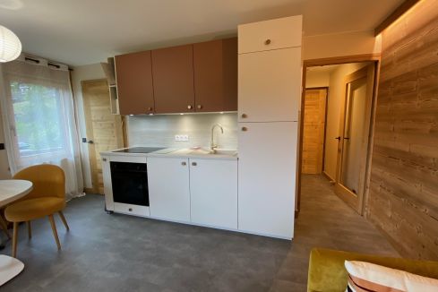 Cuisine petit espace, une cuisine réalisée par SoCoo'c Annecy