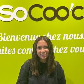 Andréa, Assistant