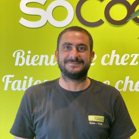 Mickael, Poseur
