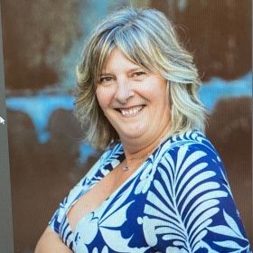 Nathalie, Dirigeante